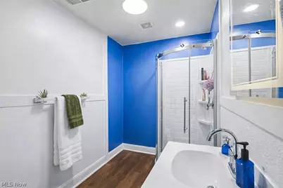 37931 Vine Street, Willoughby Hills, OH 44094 - Photo 32