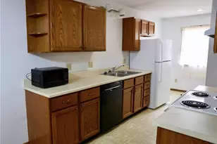 612 S Monroe St, Millersburg, OH 44654 - Photo 8