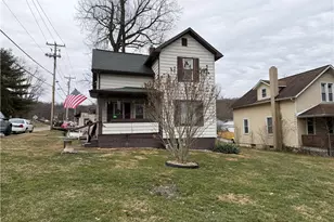 893 Maxwell Ave, Millersburg, OH 44654 - Photo 2