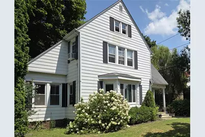 31 Medford Avenue, Akron, OH 44310 - Photo 2