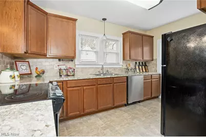 31 Medford Avenue, Akron, OH 44310 - Photo 14