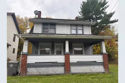 555 W Evergreen Avenue, Youngstown, OH 44511 - Photo 1