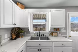 1408 N 9th St, Martins Ferry, OH 43935 - Photo 12