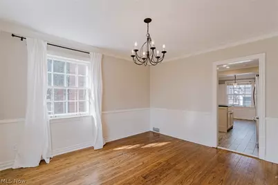 19419 Scottsdale Boulevard, Huber Heights, OH 44122 - Photo 10