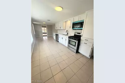 558 Lessig Avenue, Springfield, OH 44312 - Photo 8