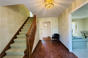 2950 Ash Meadows Blvd, Zanesville, OH 43701 - Photo 10