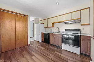 13881 Salem Church St NE, Paris, OH 44669 - Photo 12