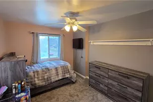 9284 Willow Ln, Olmsted Falls, OH 44138 - Photo 12