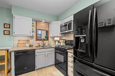 4613 Compass Rose #10, Vermilion, OH 44089 - Photo 12