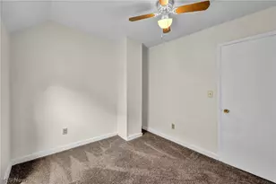 1023 W Washington Ave, Lorain, OH 44052 - Photo 24