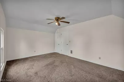 1023 W Washington Avenue, Lorain, OH 44052 - Photo 22