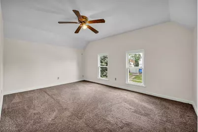 1023 W Washington Avenue, Lorain, OH 44052 - Photo 20
