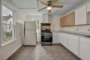 1023 W Washington Ave, Lorain, OH 44052 - Photo 18