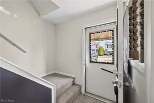 1540 E 298th St, Wickliffe, OH 44092 - Photo 2