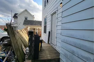 1027 Adams St, Coshocton, OH 43812 - Photo 2