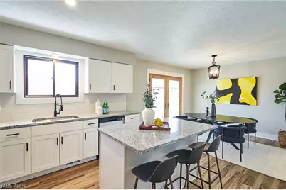 1661 Devonshire Drive, Brunswick, OH 44212 - Photo 10