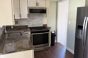 30401 Mildred Dr, Willowick, OH 44095 - Photo 4