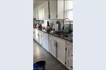 16301 Cloverside Avenue, Loveland, OH 44128 - Photo 2