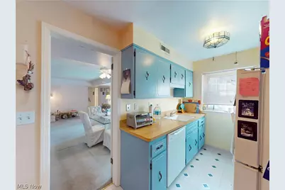 19406 Van Aken Boulevard #104, Huber Heights, OH 44122 - Photo 14