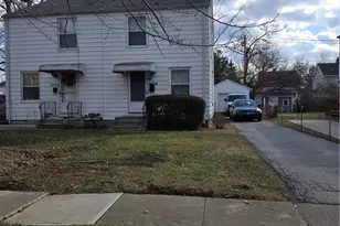 21670 Crystal Ave, Euclid, OH 44123 - Photo 2