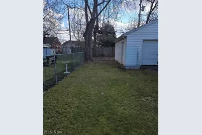 21670 Crystal Avenue, Euclid, OH 44123 - Photo 16