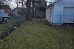 21670 Crystal Ave, Euclid, OH 44123 - Photo 16