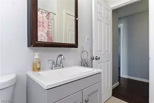 26080 Bagley Rd, Olmsted Falls, OH 44138 - Photo 24