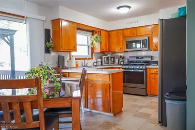 4769 Cherimoya Avenue, Akron, OH 44319 - Photo 6