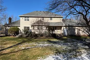 2904 Camelot Ct, Willoughby Hills, OH 44092 - Photo 38