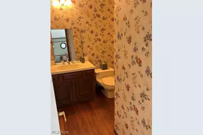 2904 Camelot Court, Willoughby Hills, OH 44092 - Photo 18