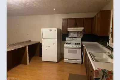 618 N Hartford Avenue, Youngstown, OH 44509 - Photo 8