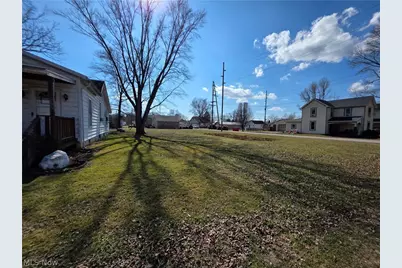 6910 Elm Street, East Fultonham, OH 43735 - Photo 4