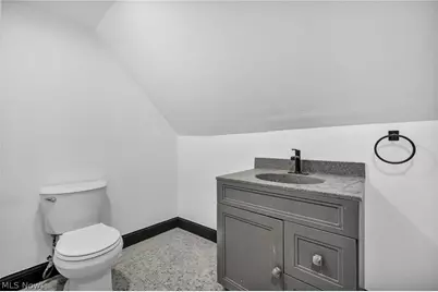 12001 Oakview Avenue #UP, Loveland, OH 44108 - Photo 4