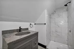 12001 Oakview Ave, Loveland, OH 44108 - Photo 2