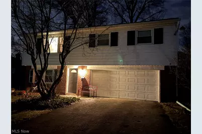 3895 Ayrshire Drive, Youngstown, OH 44511 - Photo 2