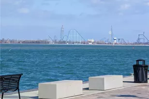 401 W Shoreline Dr, Sandusky, OH 44870 - Photo 4