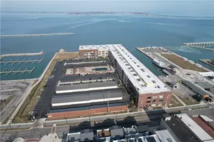 401 W Shoreline Dr, Sandusky, OH 44870 - Photo 20