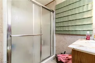 3892 Highland Ave, Shadyside, OH 43947 - Photo 12