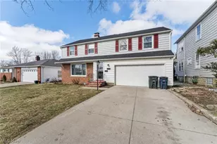 5039 Fairlawn Rd, Lyndhurst, OH 44124 - Photo 4