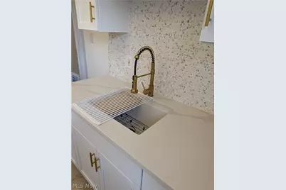 5550 Grasmere Avenue, Maple Heights, OH 44137 - Photo 24