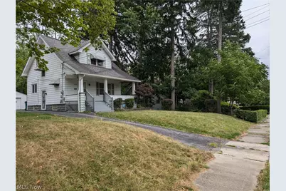 16029 Friend Avenue, Maple Heights, OH 44137 - Photo 2