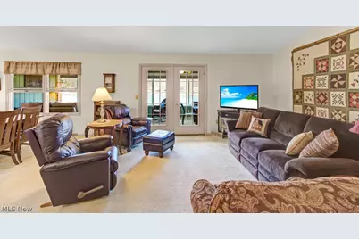 254 W Mohawk Drive, Malvern, OH 44644 - Photo 6