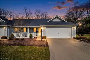 30640 Jasmine Ct, North Olmsted, OH 44070 - Photo 2