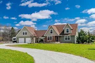 18919 Ravenna Rd, Chagrin Falls, OH 44023 - Photo 2