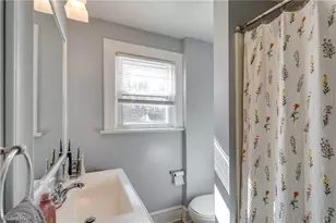 934 Packard Dr, Akron, OH 44320 - Photo 24