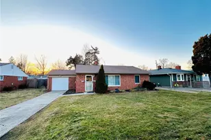 6398 Iroquois Trail, Mentor, OH 44060 - Photo 2