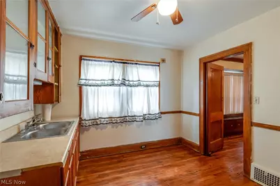 14300 Darwin Avenue, Loveland, OH 44110 - Photo 4