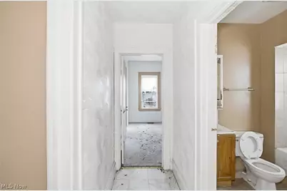 1867 Reyburn Road, Loveland, OH 44112 - Photo 16