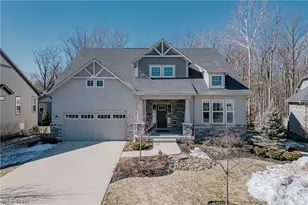 554 Salt Lake Cir, Orange, OH 44022 - Photo 2