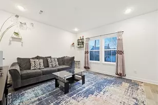 524 Auld Farm Cir, Akron, OH 44320 - Photo 10